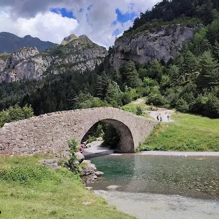 Apartman Vistas Unicas A Ordesa Y Monteperdido - Piscinas - Barbacoa