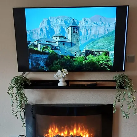 Vistas Unicas A Ordesa Y Monteperdido - Piscinas - Barbacoa Apartman *